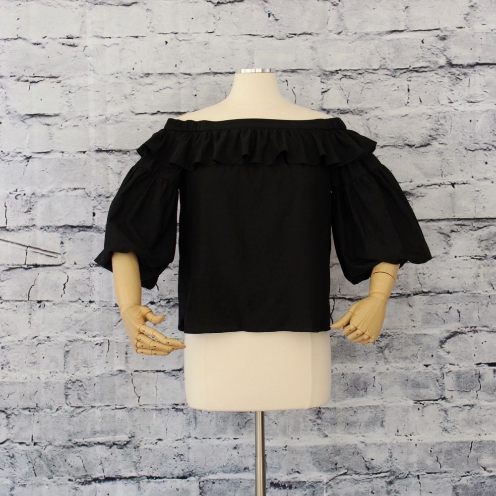 🎉🎉HP🎉🎉BCBGmaxazria Short Sleeve Shirred Top - Picture 4 of 8